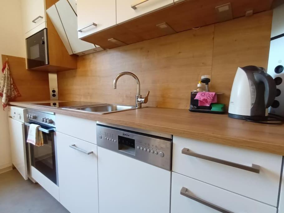Modernes Apartment In Wien Ngoại thất bức ảnh