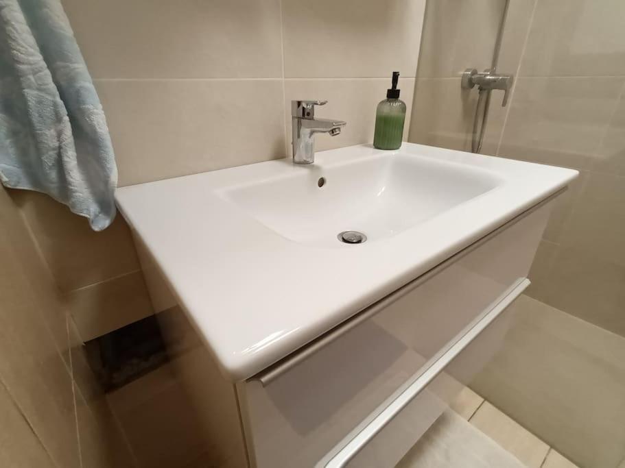 Modernes Apartment In Wien Ngoại thất bức ảnh